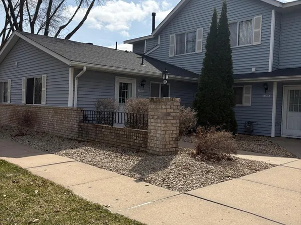1202 W Royal Oaks Dr, Shoreview, MN 55126