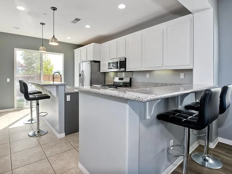357 Steelhead Way — Photo 4