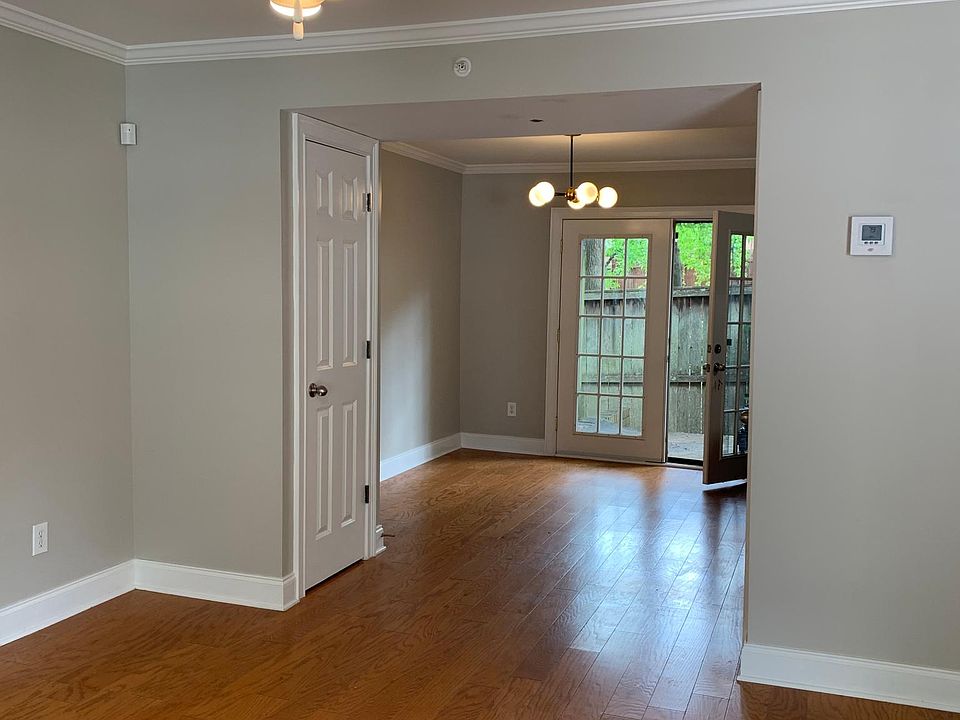 1st image of 23 Villa Ct SE