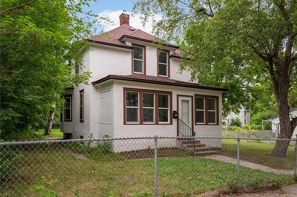 4 bed, 1500 sqft, $2,450 — Photo 1