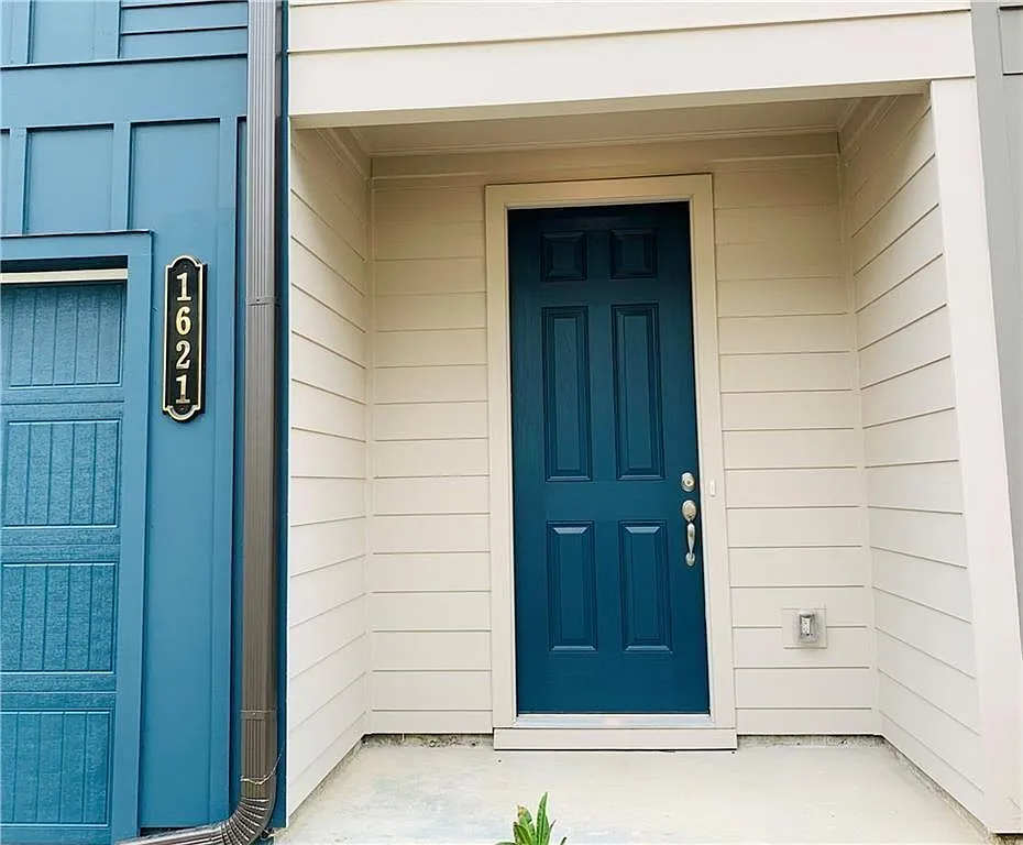 3 bed, 2.5 bath, 1362 sqft, $2,700 — Photo 3