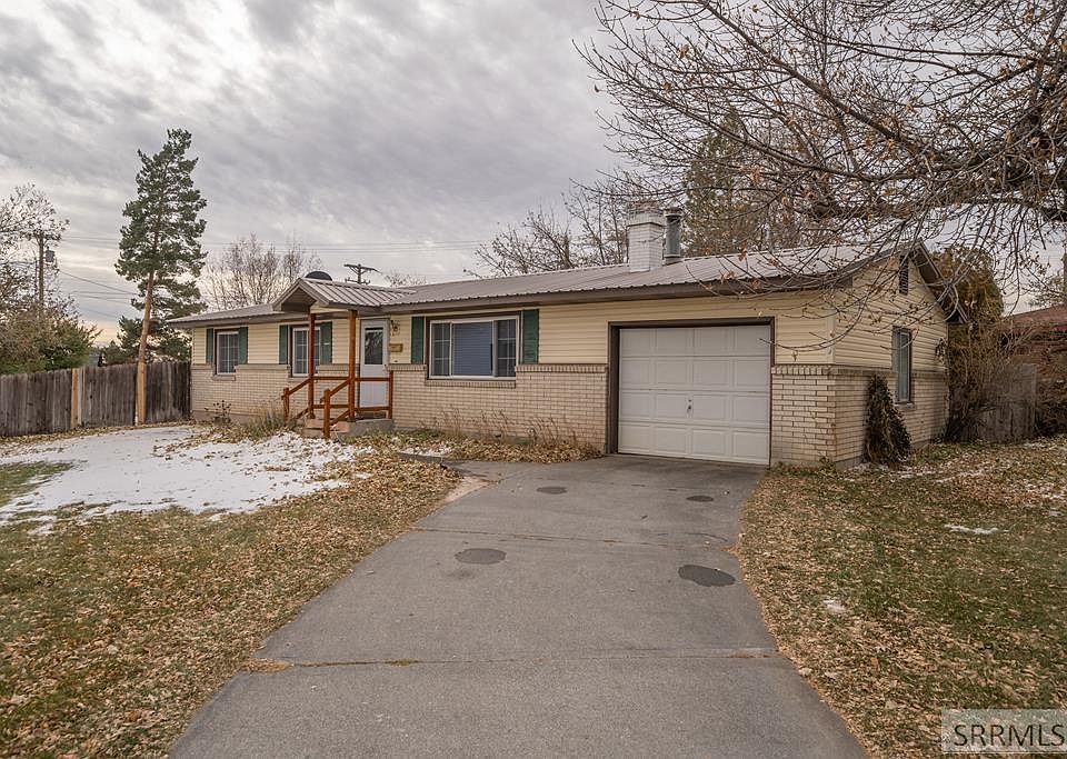 1st image of 1681 Raymond Dr