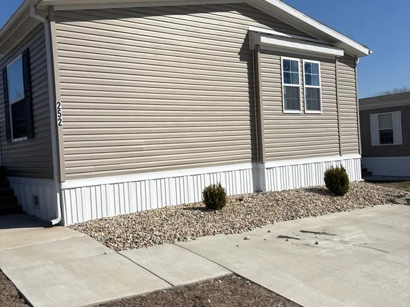 252 Woodland Trails Dr #252, Collinsville, IL 62234