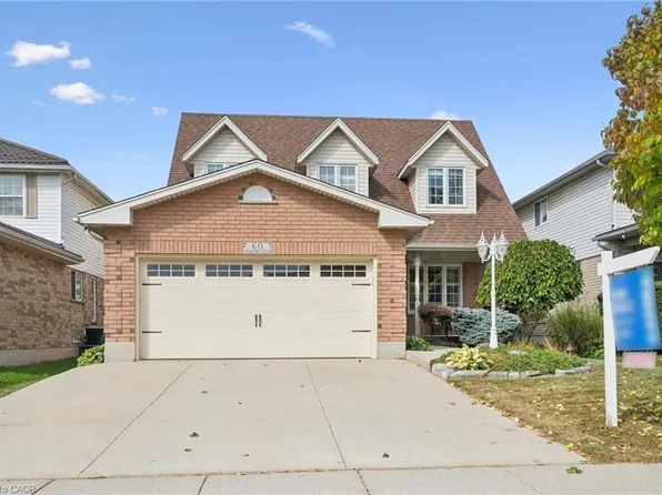 60 Country Club Dr, Cambridge, ON N1T 1Z8