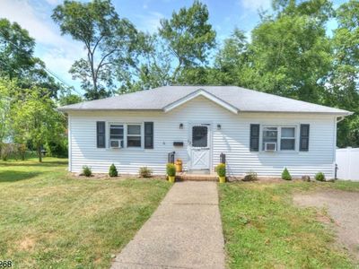 100 Seminole Ave, Lincoln Park, NJ, 07035