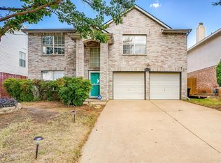 9017 Elbe Trl, Fort Worth, TX 76118
