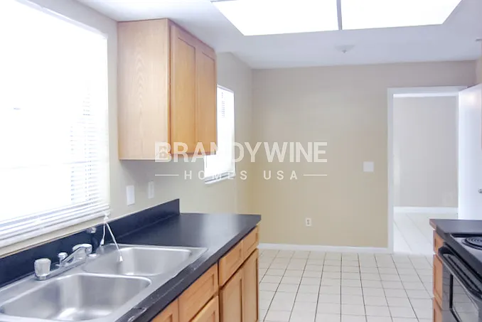 6433 Sardina Blvd — Photo 7