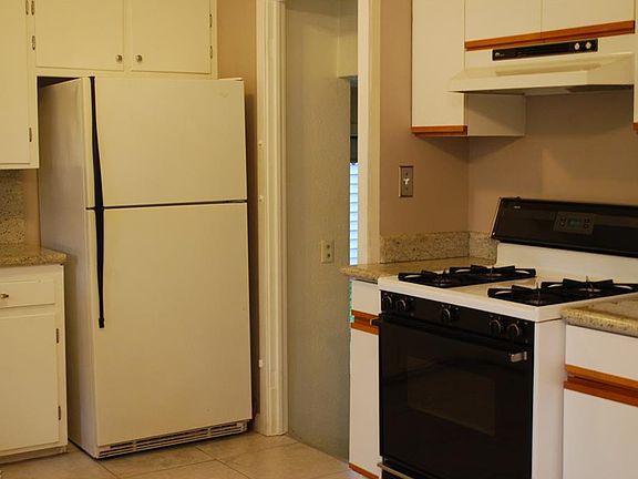 5th image of 4177 W 229th St