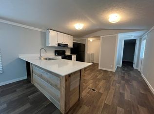 121 Sunflower Rd, Dale, TX 78616