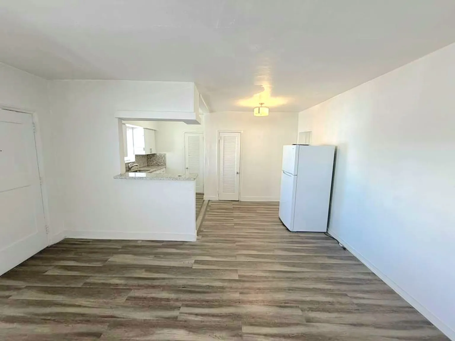 300 69th St Miami Beach, FL 33141 — Photo 3