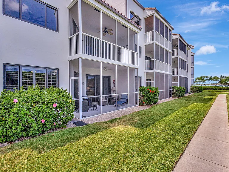 200 Waterway Rd #109 — Photo 28