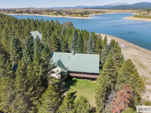 3828 Bills Loop Rd N, Island Park, ID 83429