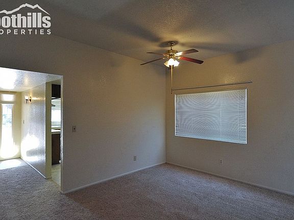 5th image of 1932 N Evelyn Ave