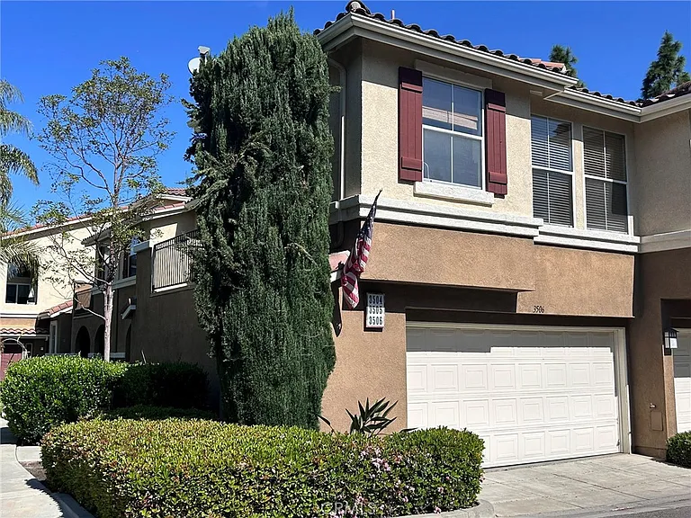 3506 Orangewood — Photo 1