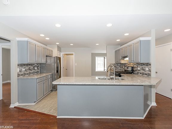 4th image of 22315 Plum Creek Dr