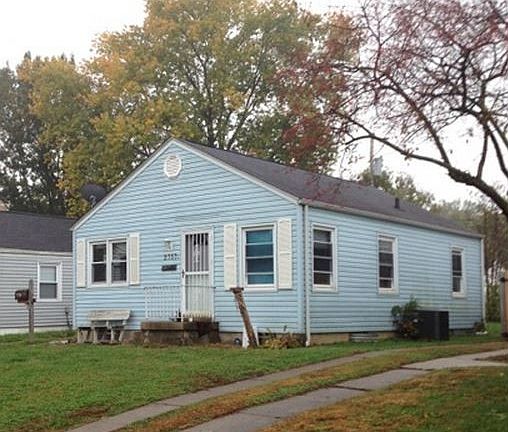 4th image of 2753 Hilda Ave