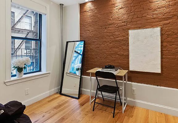 3rd image of 55 Delancey St APT 1E