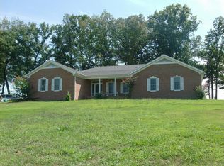 545 Dogtown Dr, Savannah, TN 38372
