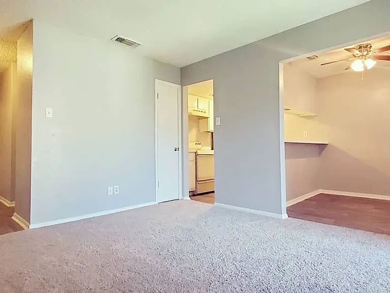 Liberty Ridge — Photo 11