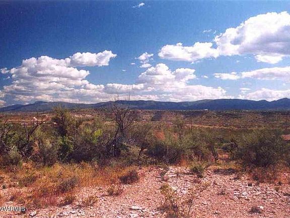 2nd image of 1000 Eagle Canyon Trail