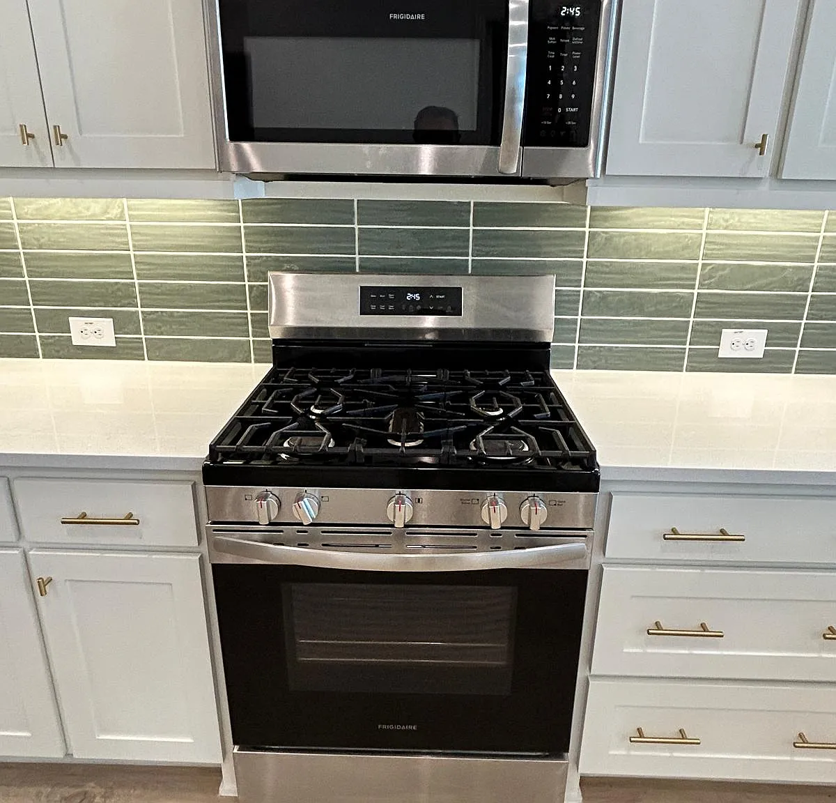 2 bed, 2.5 bath, 1925 sqft, $2,995 — Photo 1