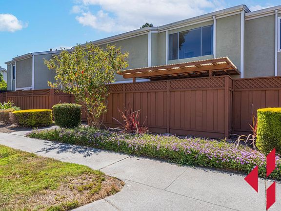 2nd image of 4533 Capewood Ter