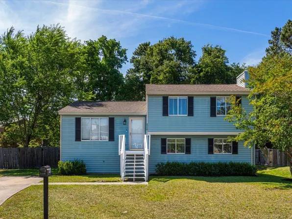 4950 Amberwood Ln, North Charleston, SC 29418
