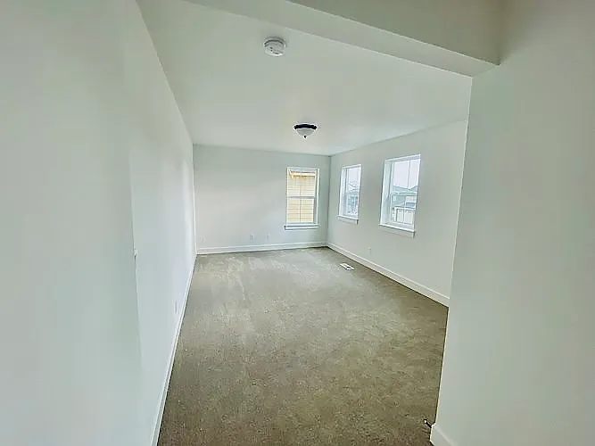 3925 SE 68th Ave — Photo 16