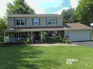 105 Blackfoot Ln, Tobyhanna, PA 18466