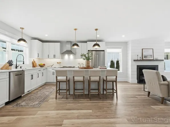 84 Blacksnake Road #B, Seabrook, NH 03874