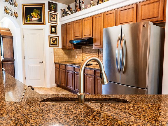5th image of 265 Firewheel Dr