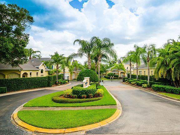 Entry, gated community 