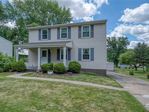 512 Aten Rd, Coraopolis, PA 15108