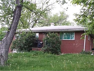 2nd image of 425 Joseph Dr