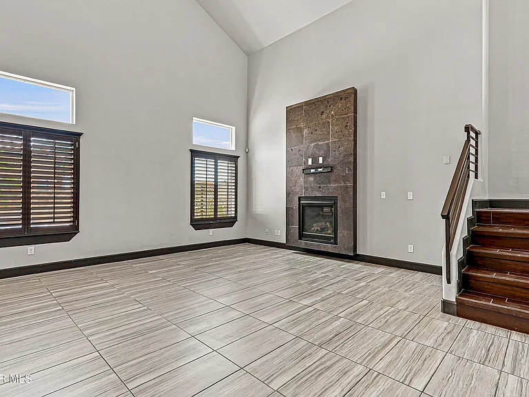 12744 Midland Ct — Photo 28