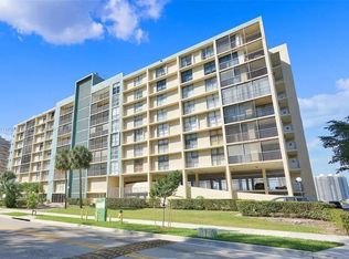 17600 N Bay Rd #N905, Sunny Isles Beach, FL 33160