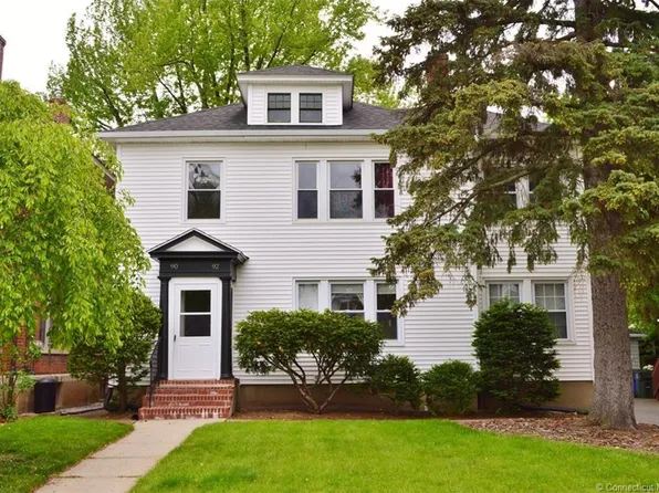 90 Lancaster Rd #1, West Hartford, CT 06119