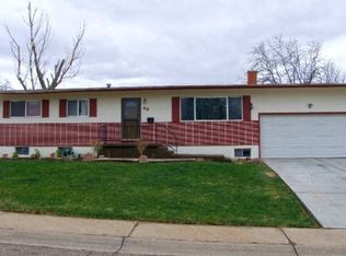 68 Macnaughton Rd, Pueblo, CO 81001