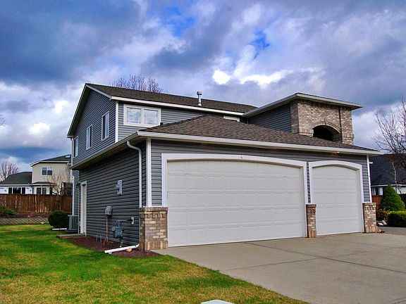3rd image of 612 N Madson Ct