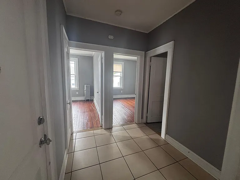742 Pennington St #1 — Photo 9