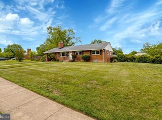 4515 Kling Dr, Alexandria, VA 22312