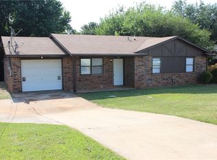 608 N 7th Ave, Purcell, OK 73080