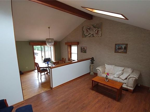 2nd image of 4984 Alexis Dr