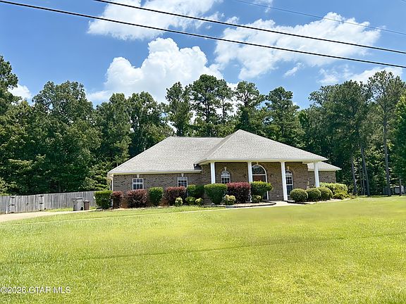 2nd image of 277 White Oak Ln