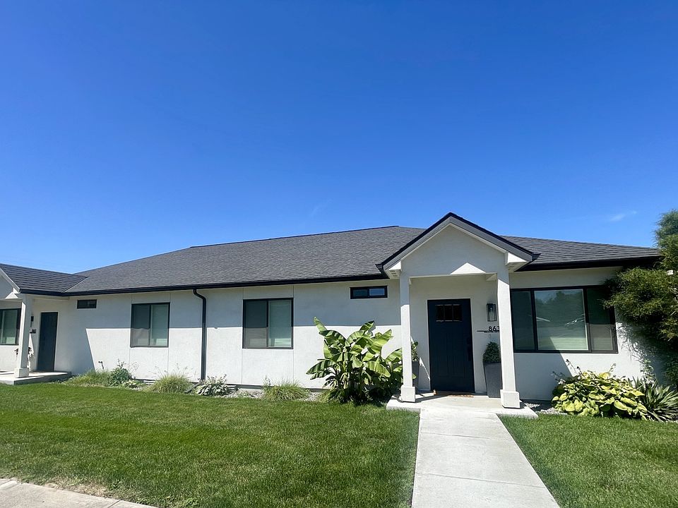 1st image of 863 Wallowa Dr