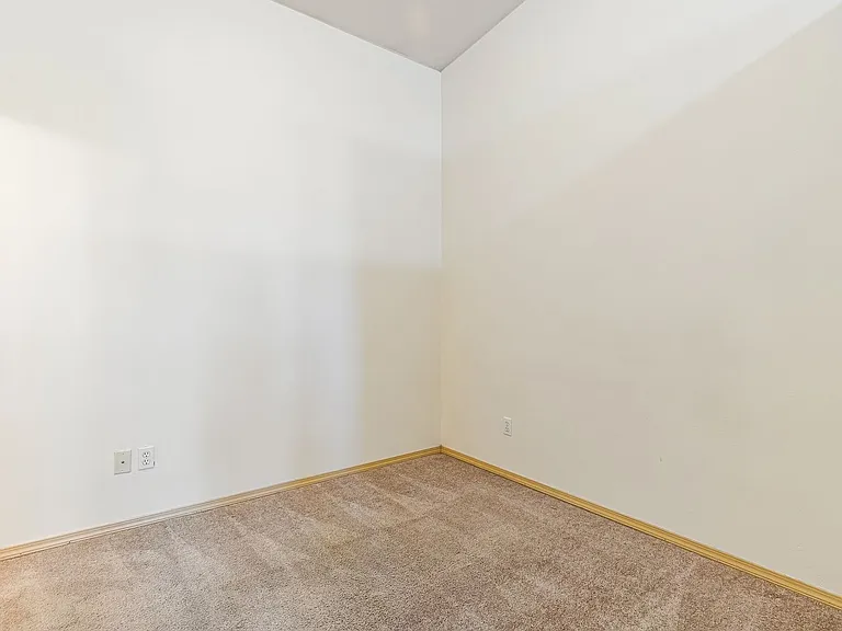 3516 Northwest Ave — Photo 13
