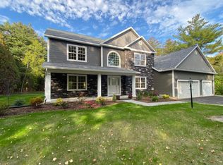 953 Avon Crest Blvd, Schenectady, NY 12309