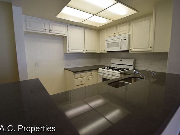 5th image of 11416 Albers St APT 106
