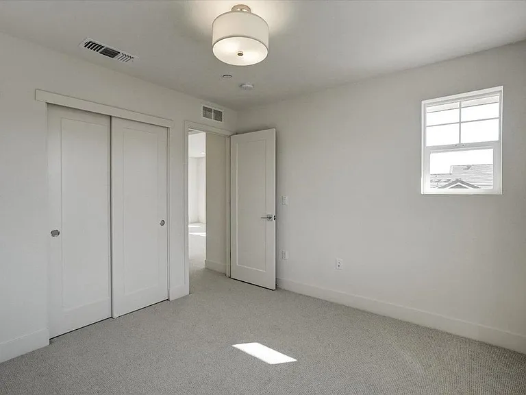 12101 Almeria Way — Photo 22