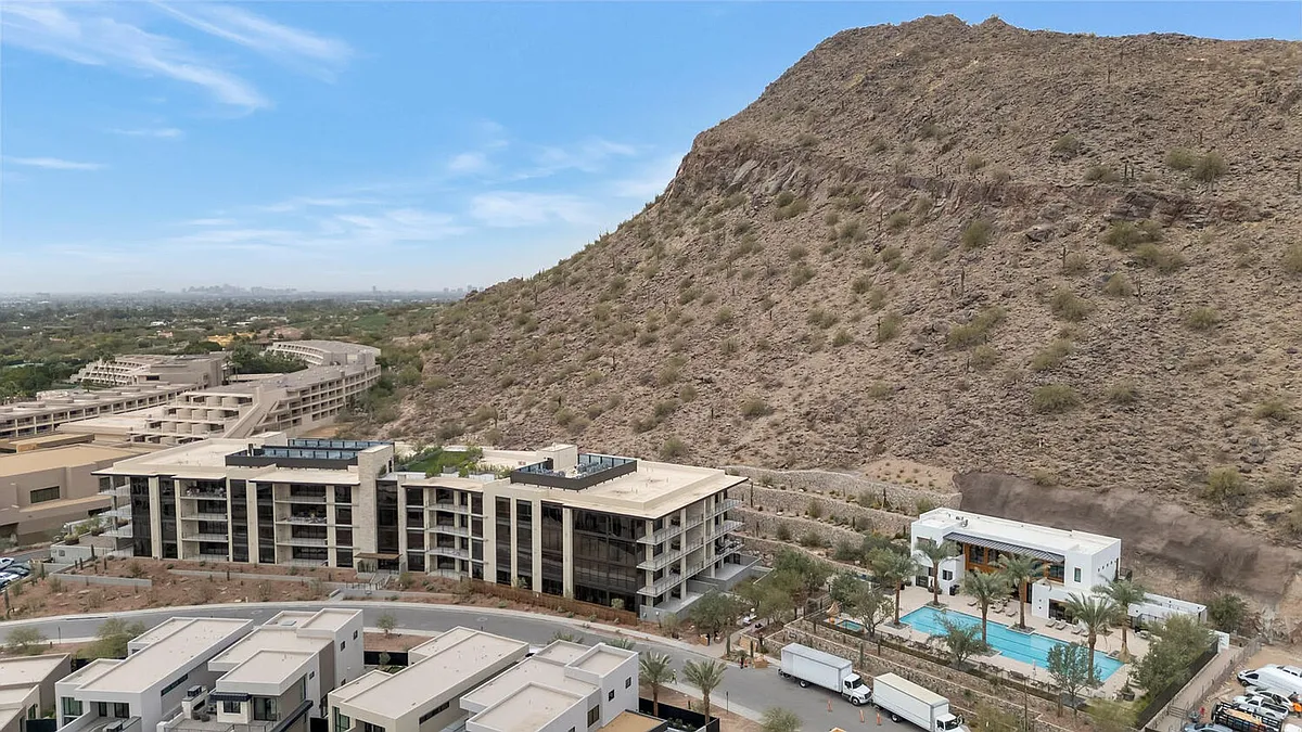 Building Photo - 5000 N Camelback Ridge Rd #407
